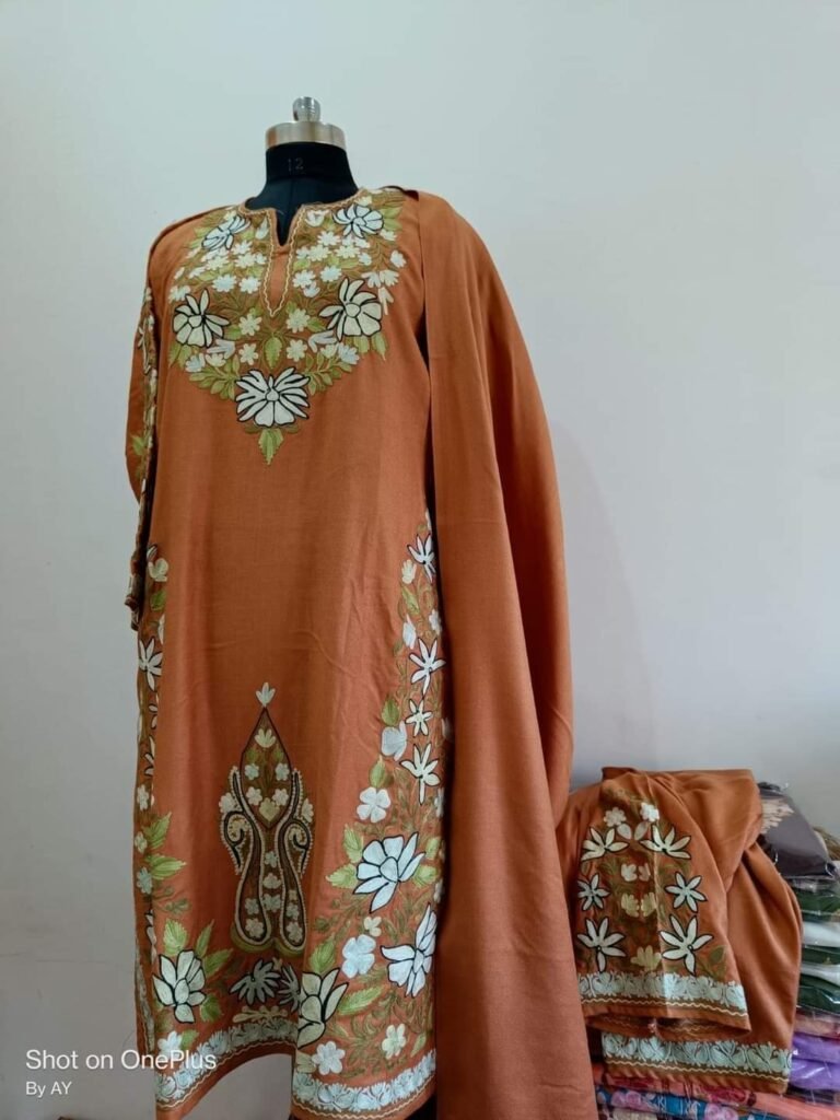 Pure Raffle Wool Pheran with Stole in Rust Colour - Kashmir Wholesale Bazar