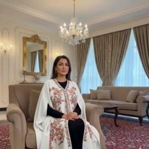 Kashmiri Woollen Cape Shawl with Hand Ari Embroidery - White