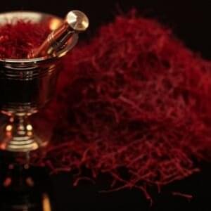 Kashmiri Pure Saffron (Kesar) – 1 Gram | Grade A+ | Original Kashmir Saffron